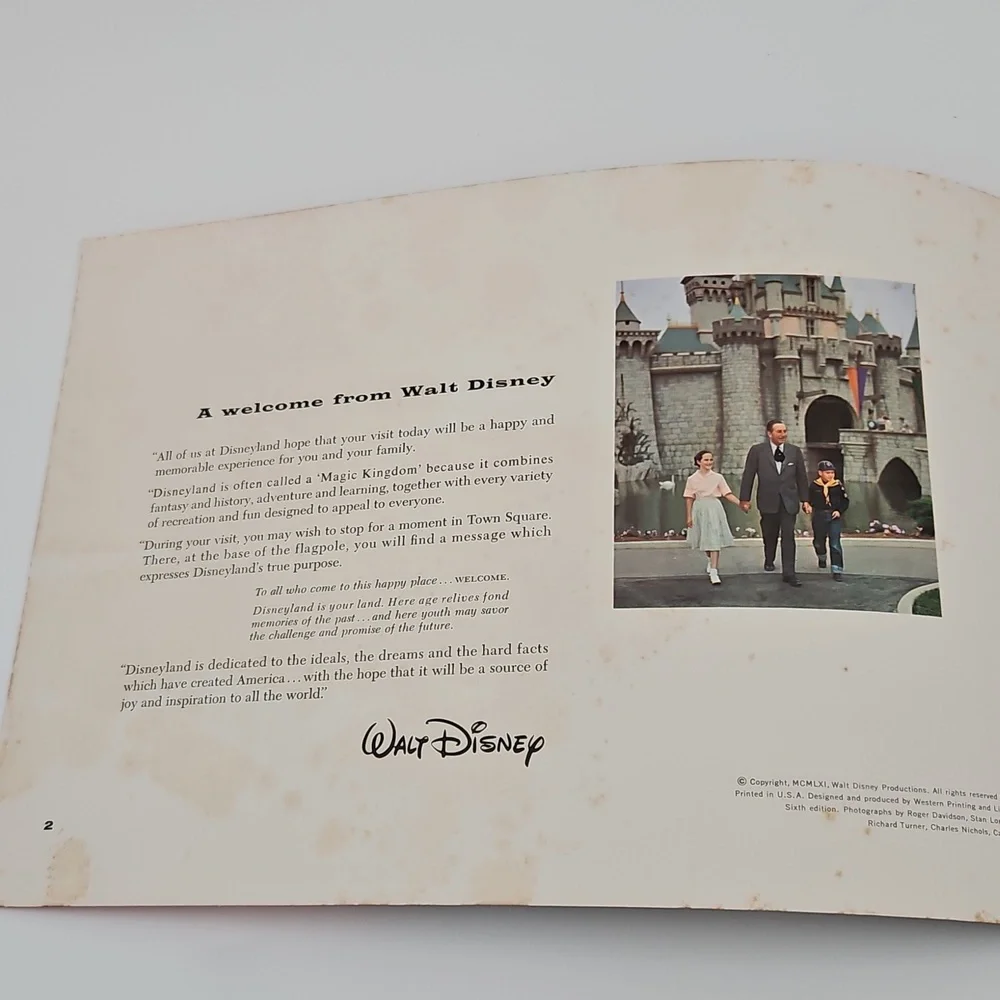 Vintage Walt Disney's Guide to Disneyland Booklet Collectible - Picture 7 of 10